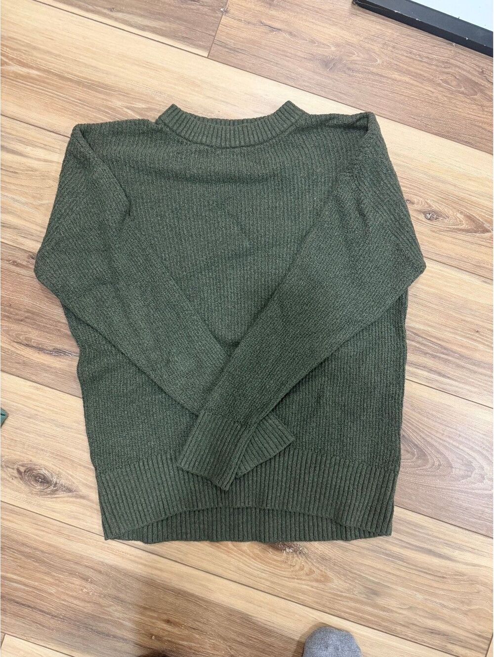 Old Navy SoSoft Women’s Green Crewneck Sweater Medium Long Sleeve Pullover